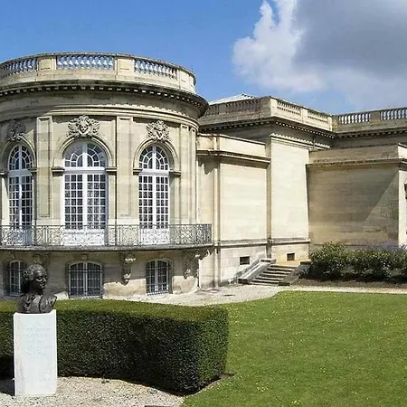 Chez François Et Véronique *